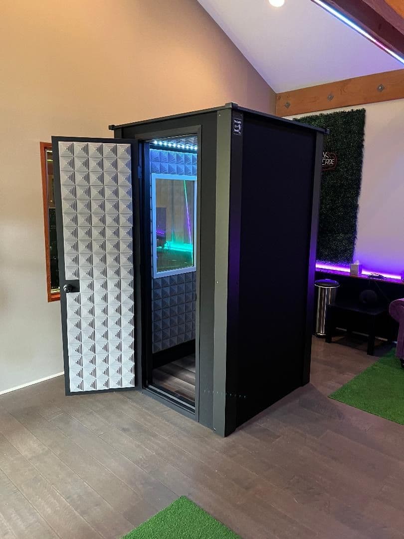 Project Stylish Soundproof Vocal Booth in Hollywood image