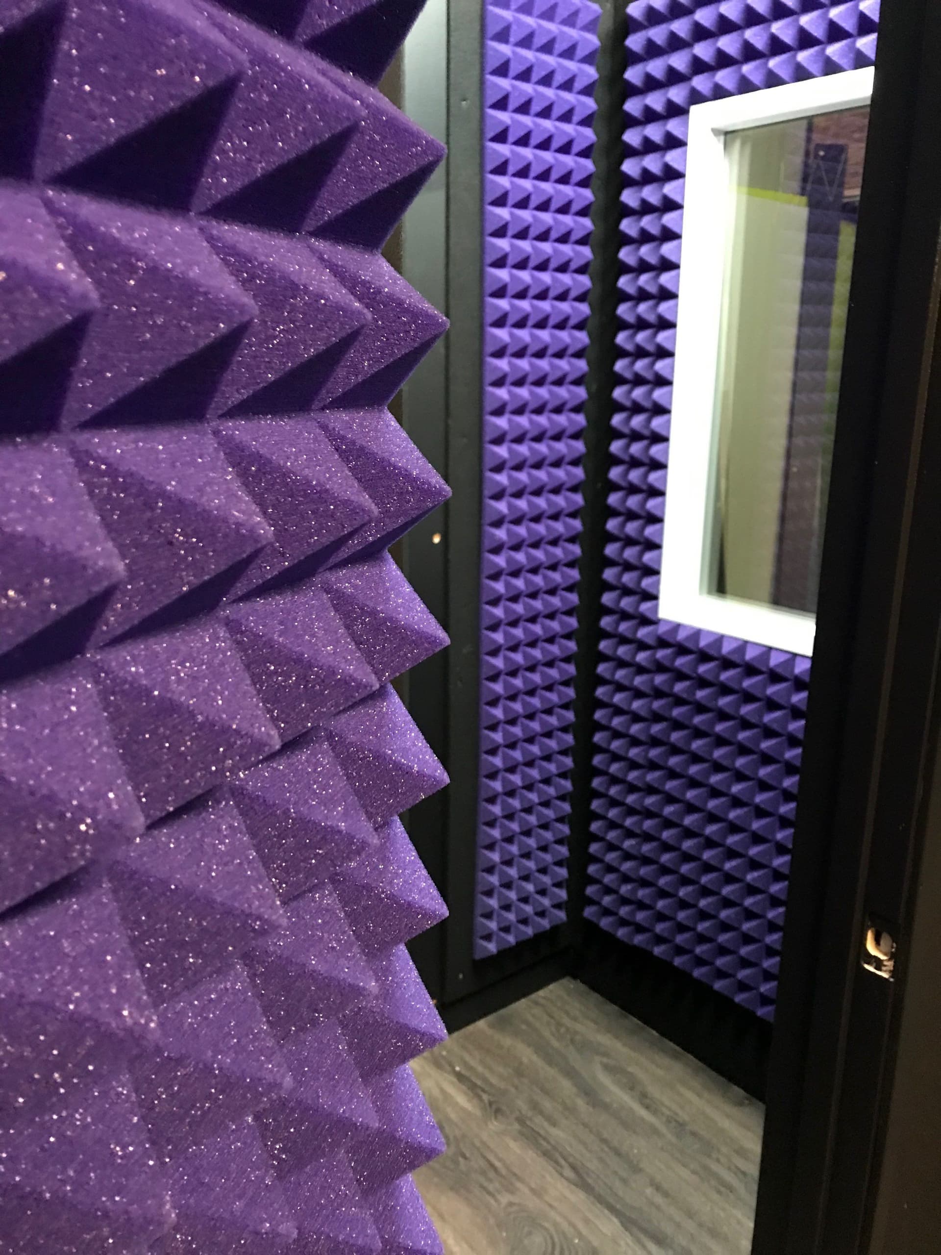 Custom 4x6 Vocal Booth Installation in Hollywood image